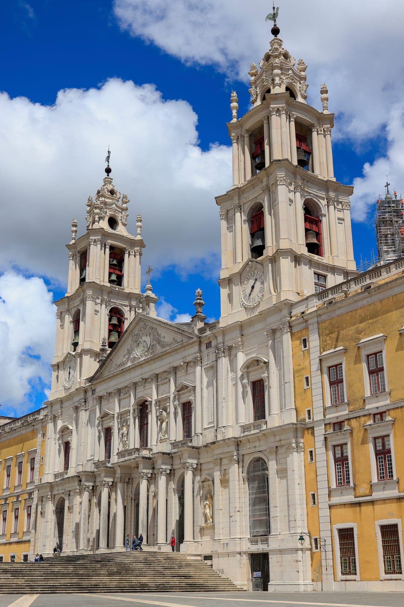 Basílica, Mafra